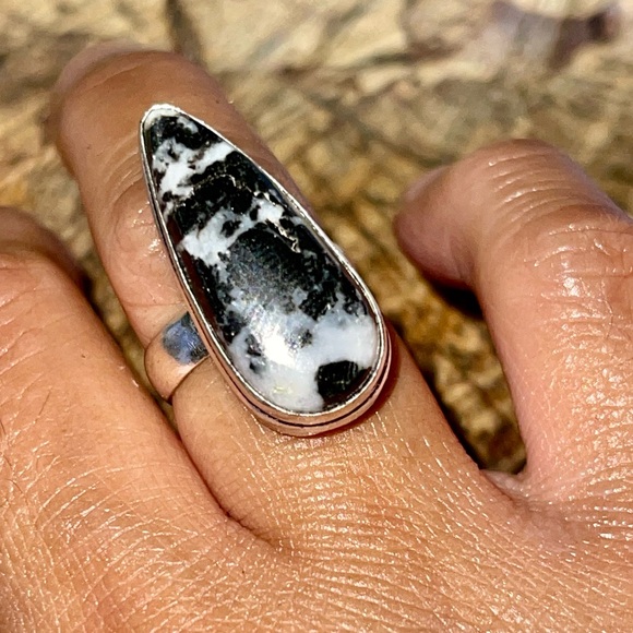 White Buffalo Turquoise Ring Size 7 - Picture 5 of 7